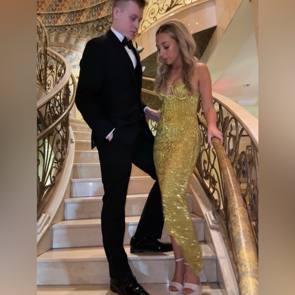 The Alix Earle dress! Camilla Coelho Mackenzie Dress in Limoncello from REVOLVE - Picture 2 of 7